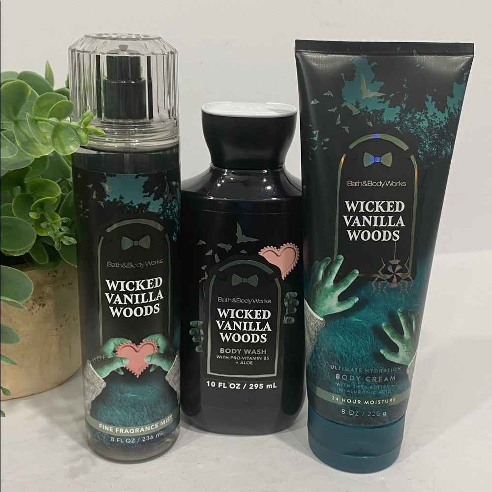 Bath & Body Works Halloween “Wicked Vanilla Woods” New 3pc Body Care Set